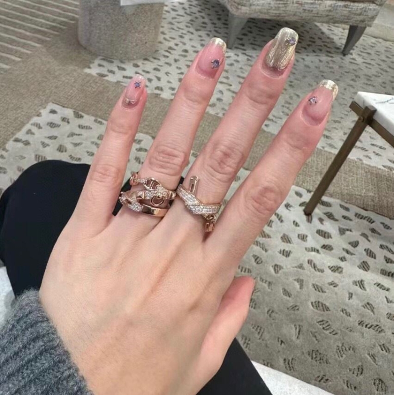 H**me5 rings